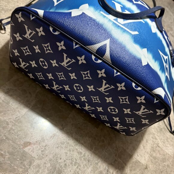 AUTHENTIC LOUIS VUITTON Blue OMBRE NEVERFULL-RARE AND Very Good CONDITION - Picture 7 of 11